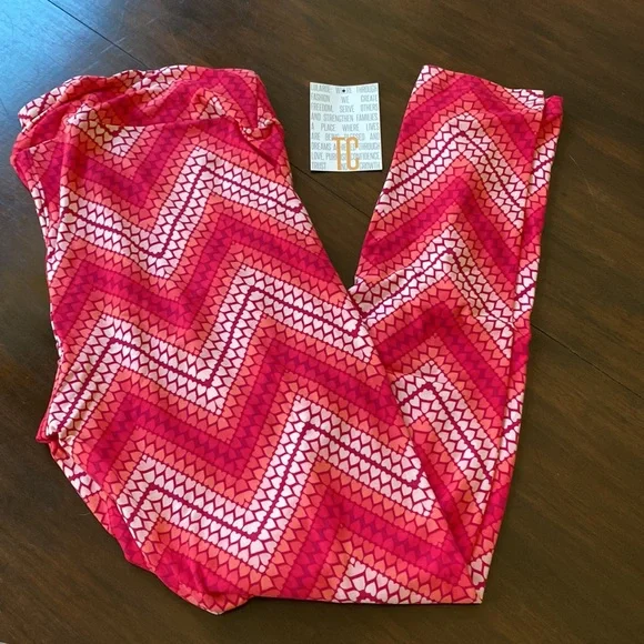 LuLaRoe Valentines TC legging NEW in the package - Picture 1 of 4